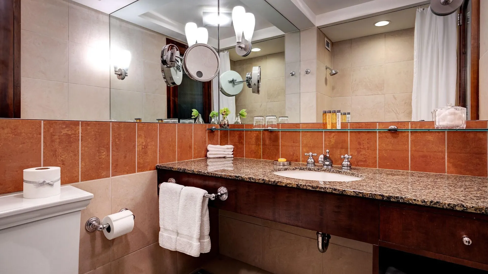 Hotel Giraffe By Library Hotel Collection New York USA