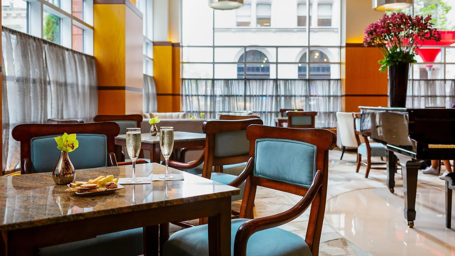 Hotel Giraffe By Library Hotel Collection New York